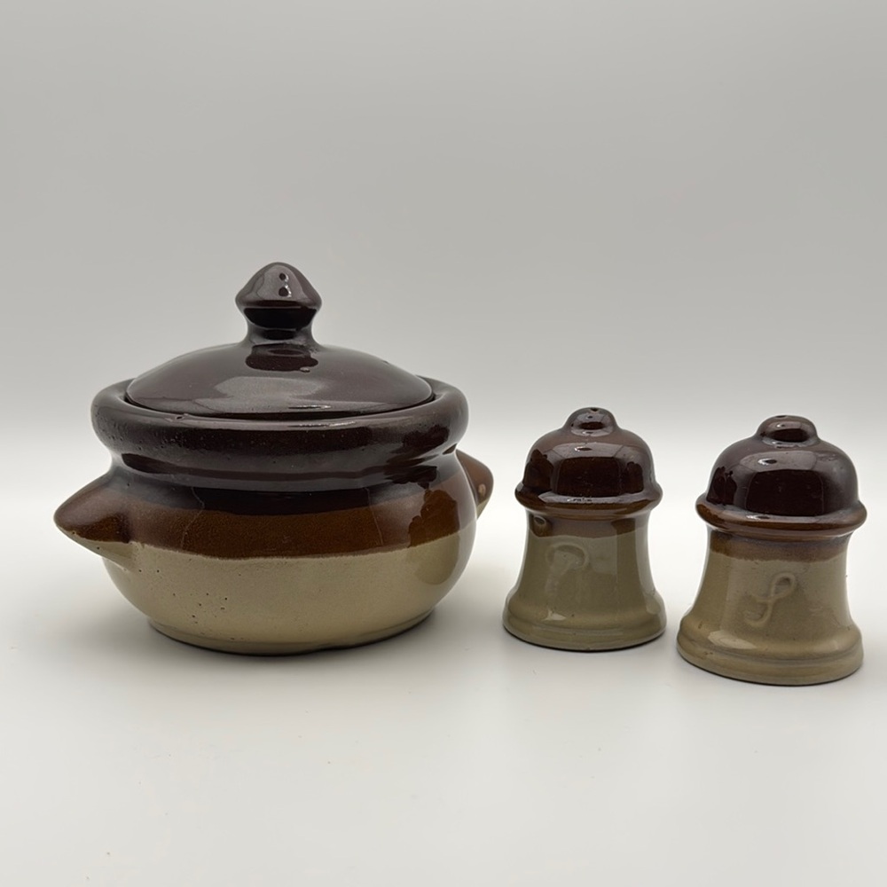 Vintage 1970s Brown and Tan Ceramic Crock Dish with Salt‎ and Pepper Shakers